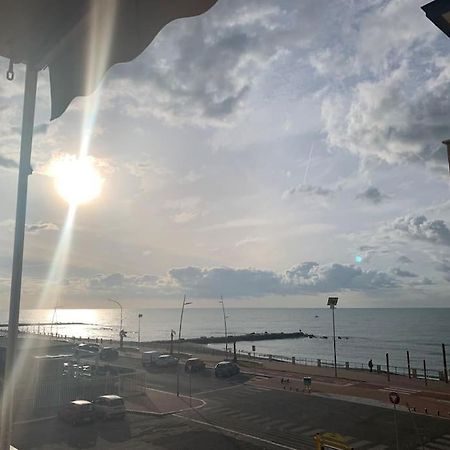 Rome'S Harbour All Year Lido di Ostia Dış mekan fotoğraf